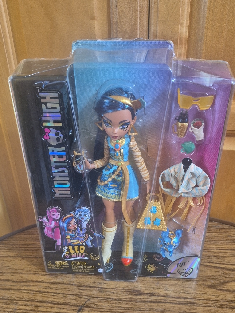 Mattel Monster High Cleo de Nile Doll - Blue, Gold, Tan New